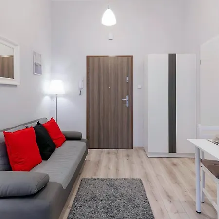 Triapart Chmielna Park 4 Апартаменты *
